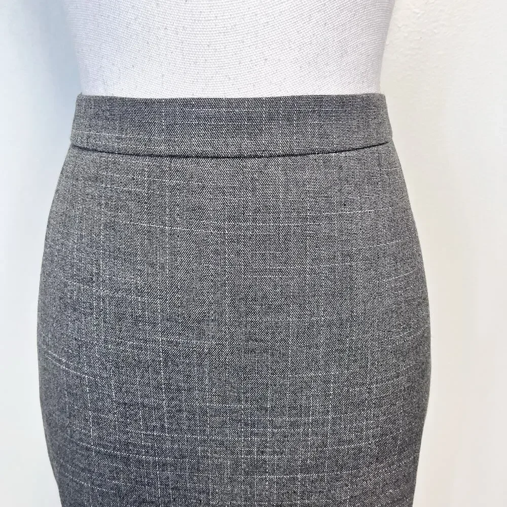 Ann Taylor Skirt size 2 Gray White Plaid Pencil Knee Stretch Career Suit Church - Picture 2 of 6